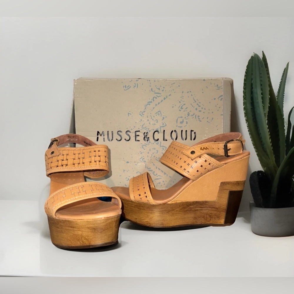 Musse & Cloud Poslow Platform Wedge Leather Colorblock Wedges Sandals Sz 10/41